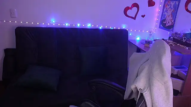 Miacatsito3 online show from April 2026 04:04:02 AM