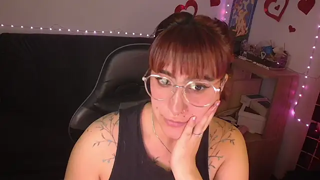 Miacatsito3 online show from May 2026 04:10:01 AM
