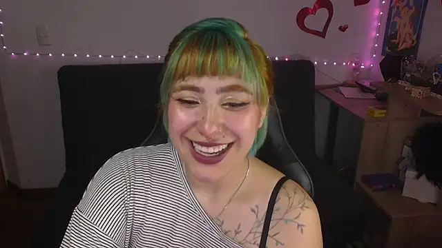Miacatsito3 online show from July 2026 12:32:01 AM