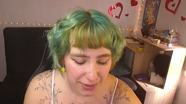 Miacatsito3 online show from July 2026 05:58:02 PM