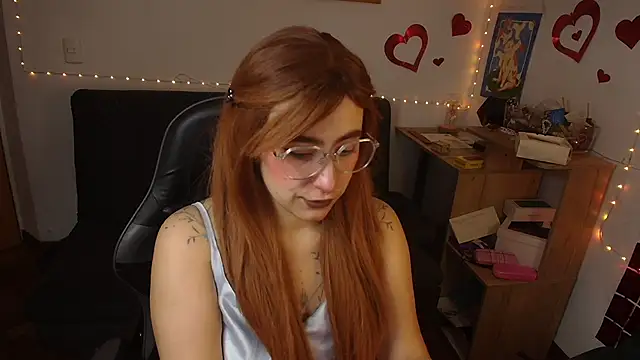 Miacatsito3 online show from May 2026 05:03:02 AM