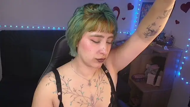 Miacatsito3 online show from July 2026 02:52:02 AM