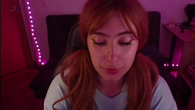 Miacatsito3 online show from October 2025 04:33:01 AM