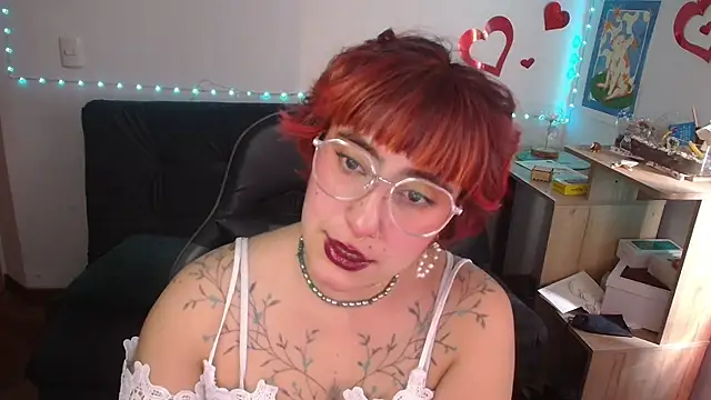 Miacatsito3 online show from April 2026 08:22:02 PM
