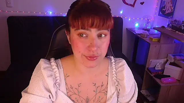 Miacatsito3 online show from May 2026 03:31:02 AM