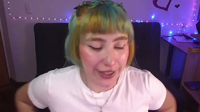 Miacatsito3 online show from July 2026 12:57:02 AM