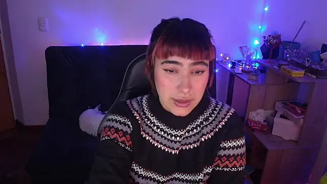 Miacatsito3 online show from April 2026 05:42:01 AM