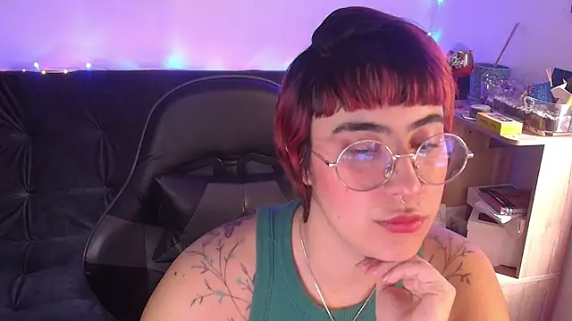 Miacatsito3 online show from April 2026 07:53:01 PM