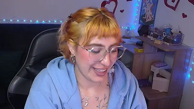 Miacatsito3 online show from June 2026 06:13:02 AM