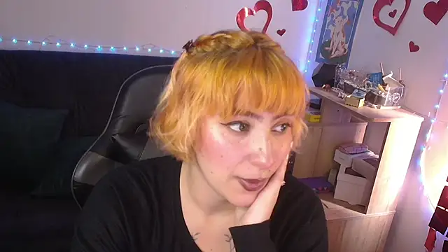 Miacatsito3 online show from June 2026 07:04:01 PM