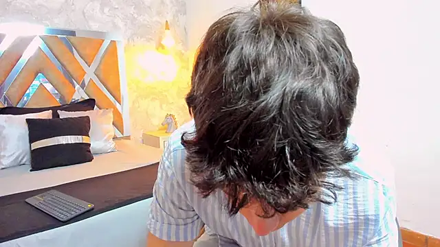 Snapshot of kraven_lust chatting on January 2026 03:10:02 AM kraven lust online show from January 2026 03:10:02 AM