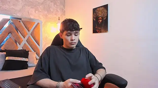 Snapshot of kraven_lust chatting on March 2026 03:06:02 AM kraven lust online show from March 2026 03:06:02 AM