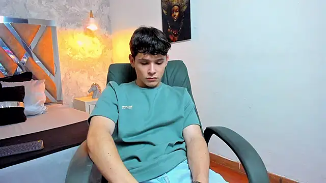 Snapshot of kraven_lust chatting on January 2026 03:10:02 AM kraven lust online show from January 2026 03:10:02 AM