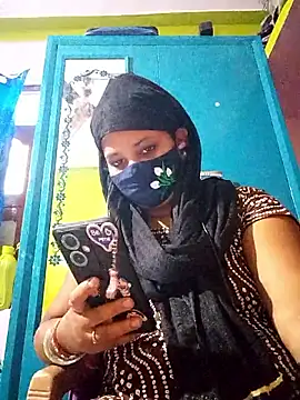 Snapshot of TAMI_KAYAL chatting on November 2025 06:06:01 AM TAMI KAYAL online show from November 2025 06:06:01 AM