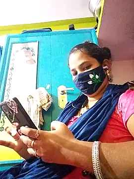 Snapshot of TAMI_KAYAL chatting on November 2025 07:52:02 AM TAMI KAYAL online show from November 2025 07:52:02 AM