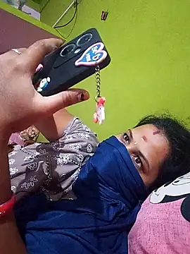 Snapshot of TAMI_KAYAL chatting on October 2025 10:40:02 AM TAMI KAYAL online show from October 2025 10:40:02 AM