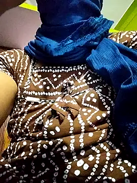 Snapshot of TAMI_KAYAL chatting on October 2025 03:54:02 PM TAMI KAYAL online show from October 2025 03:54:02 PM