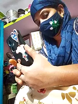 Snapshot of TAMI_KAYAL chatting on November 2025 03:23:01 PM TAMI KAYAL online show from November 2025 03:23:01 PM