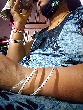 Snapshot of TAMI_KAYAL chatting on November 2025 06:03:01 PM TAMI KAYAL online show from November 2025 06:03:01 PM