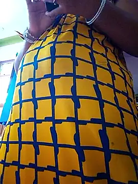 Snapshot of TAMI_KAYAL chatting on October 2025 06:12:01 AM TAMI KAYAL online show from October 2025 06:12:01 AM