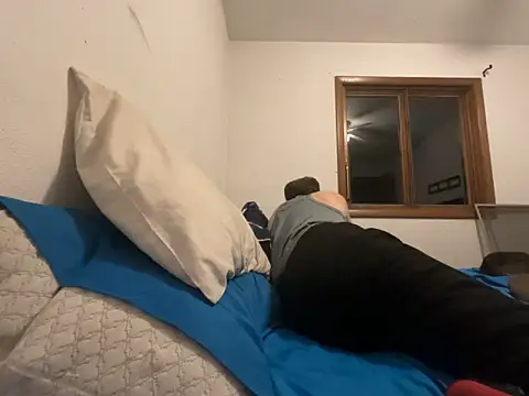 Adam Phoenix online show from October 2025 04:24:02 AM