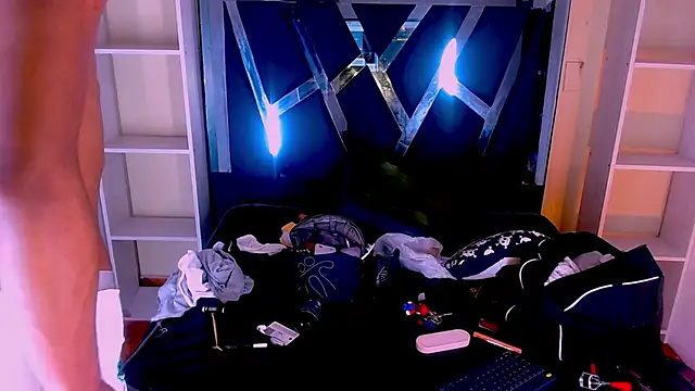 Billie Turner  online show from November 2025 02:21:02 PM