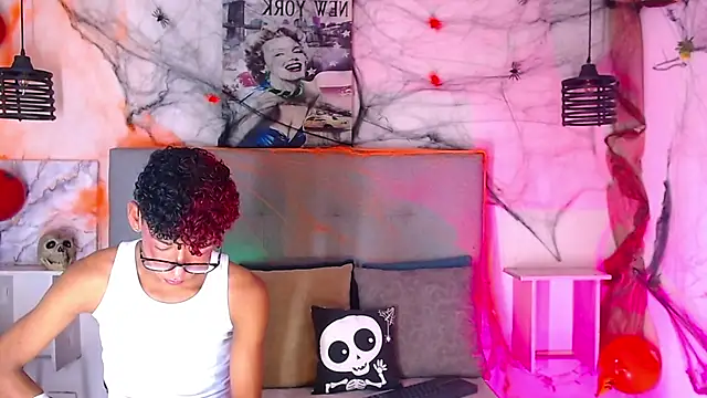 Billie Turner  online show from October 2025 04:13:01 AM