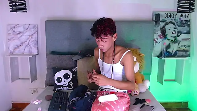 Billie Turner  online show from November 2025 04:16:02 AM