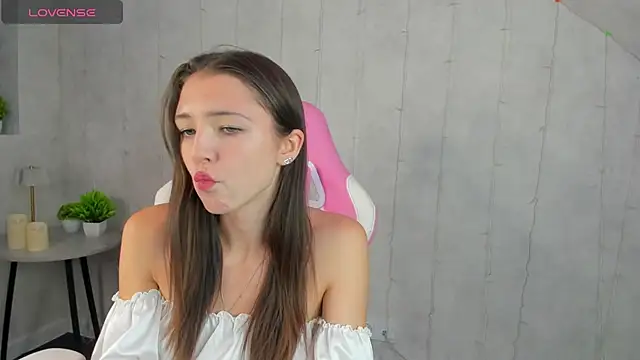 Amanda Reedd online show from October 2025 09:28:02 AM