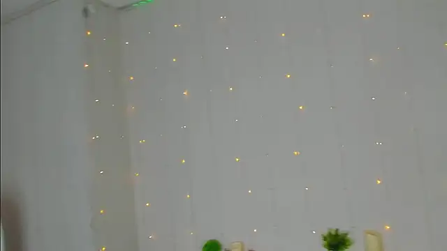 Snapshot of Amanda_Reedd chatting on November 2025 08:52:02 AM Amanda Reedd online show from November 2025 08:52:02 AM