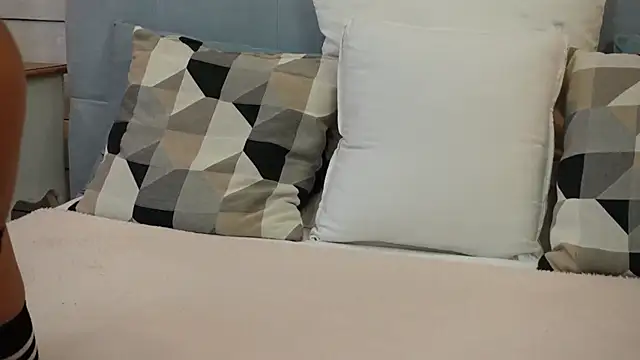 MyaMuse online show from November 2025 01:14:02 PM