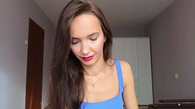 Lillian-Clark online show from September 2025 04:52:02 AM