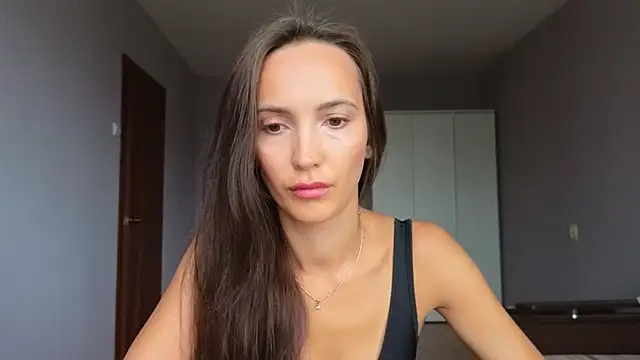 Lillian-Clark online show from April 2026 06:42:01 AM