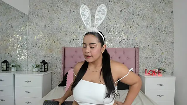 SienaWild online show from September 2025 05:14:01 AM