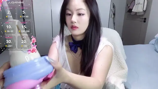 Snapshot of janequeen chatting on February 2026 04:26:01 PM janequeen online show from February 2026 04:26:01 PM