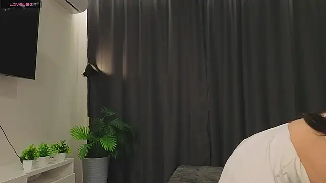 Jupiter Boobs online show from December 2025 03:54:01 PM