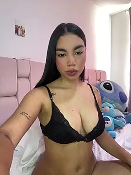 karolaalcendra online show from February 2026 08:17:02 PM