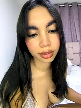 karolaalcendra online show from November 2025 04:34:02 AM