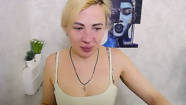 EmmaCat  online show from February 2026 06:33:02 AM