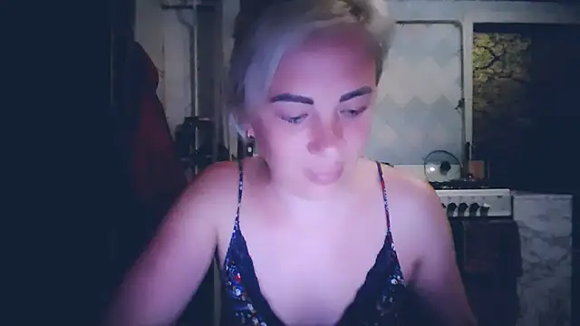 EmmaCat  online show from May 2026 06:05:01 PM