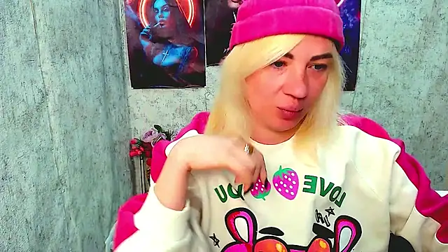 EmmaCat  online show from March 2026 05:29:02 AM