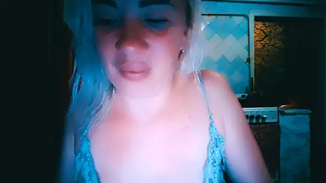 EmmaCat  online show from June 2026 06:47:01 PM