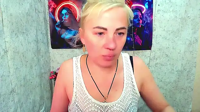 EmmaCat  online show from March 2026 05:32:01 AM