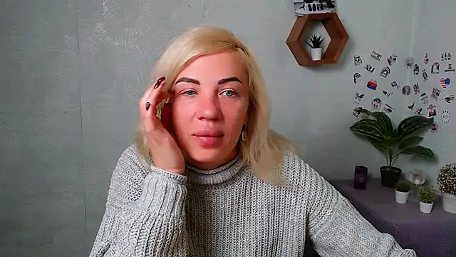 EmmaCat  online show from October 2025 04:02:02 AM