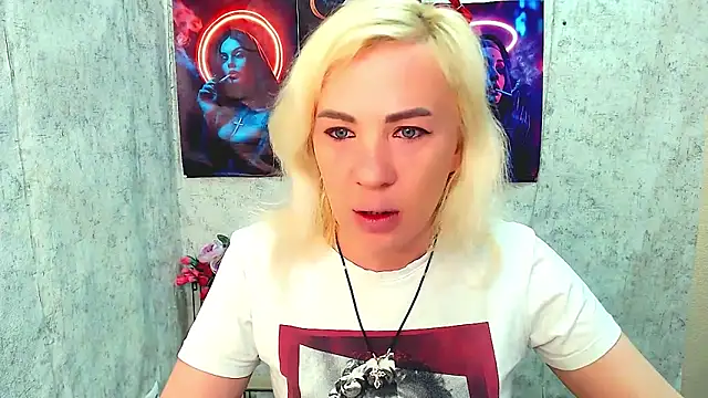 EmmaCat  online show from March 2026 05:18:01 AM