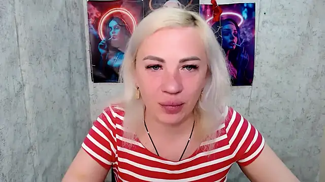 EmmaCat  online show from April 2026 05:09:01 AM