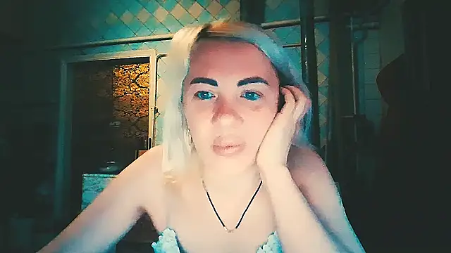 EmmaCat  online show from April 2026 03:41:02 AM