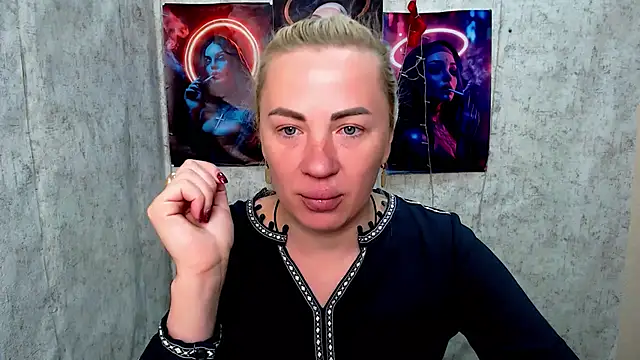 EmmaCat  online show from April 2026 04:30:01 AM