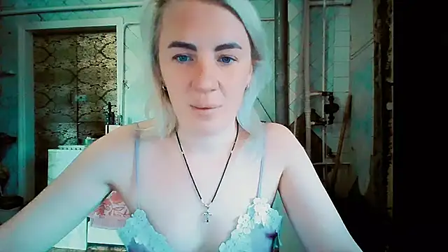 EmmaCat  online show from February 2026 08:56:01 AM