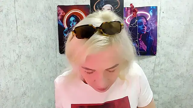 EmmaCat  online show from March 2026 05:46:01 AM